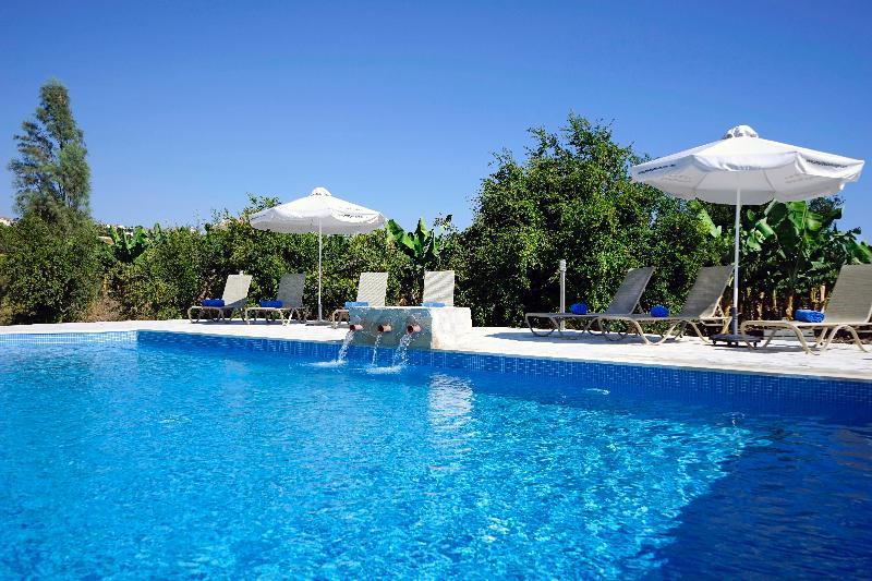Oniros By Prestige Bookings Peyia Exterior photo